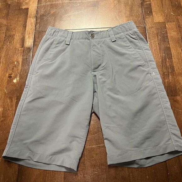 Under Armour Matchplay Shorts Men's 30 Gray Loose‎ Heat Gear Performance Wear - Picture 1 of 7